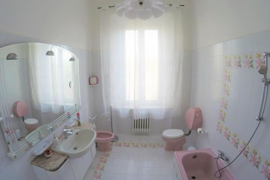 Gabry'S Home Three-Bedroom Big Apartment Near City Center & Train Station To Pisa And Florence & Ferries To Sardegna Corsica Livorno Exterior foto